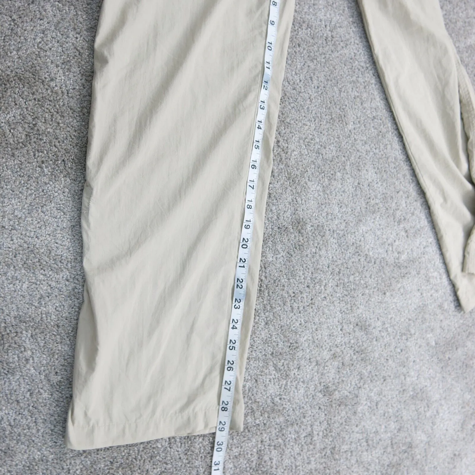 Columbia Sportswear Womens Chino Pant Wide Leg Pockets Mid Rise Beige SZ 10 Reg