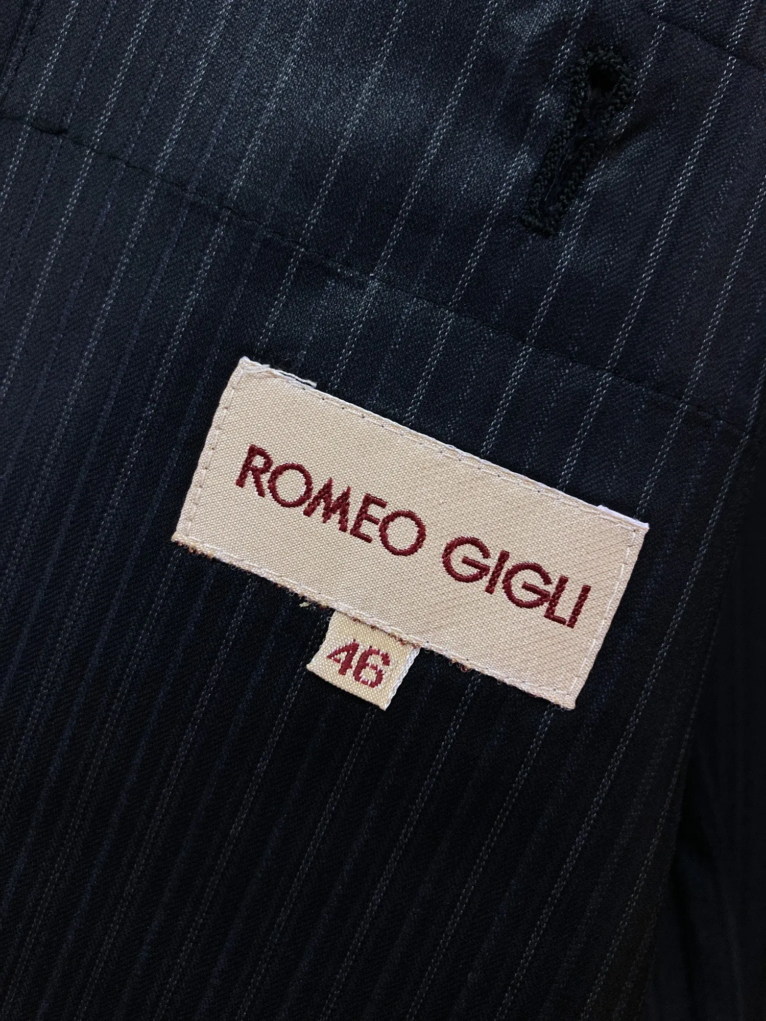 Romeo Gigli glossy striped wool two button trouser suit - mens 46 48