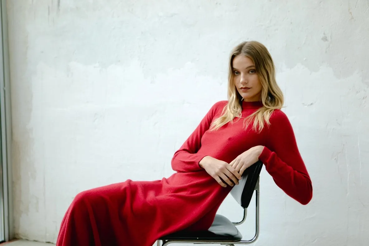 Zoe Cashmere Knitted Long Sleeve Dress Red